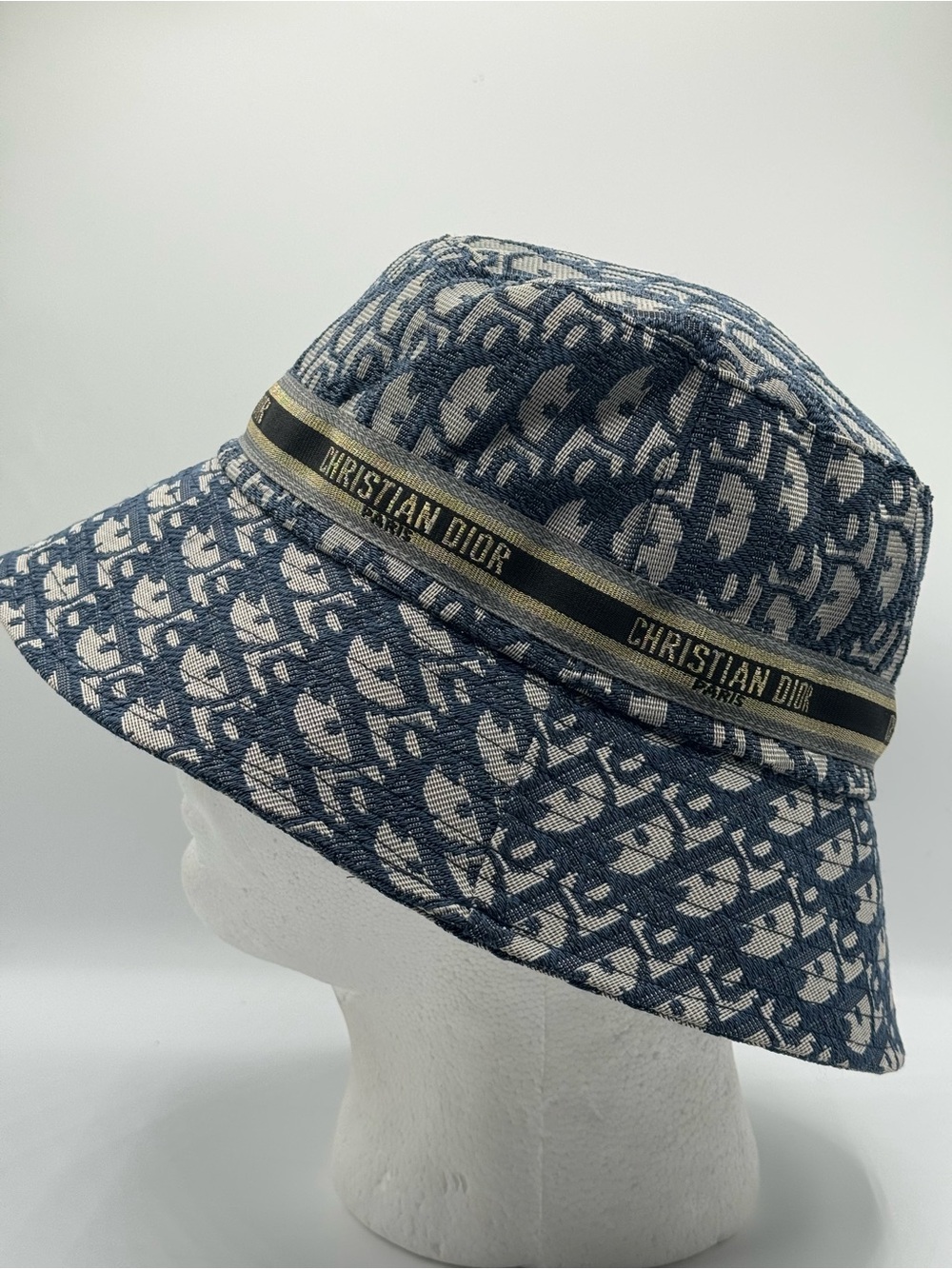 Dior Bucket Hat - Picture 3 of 6